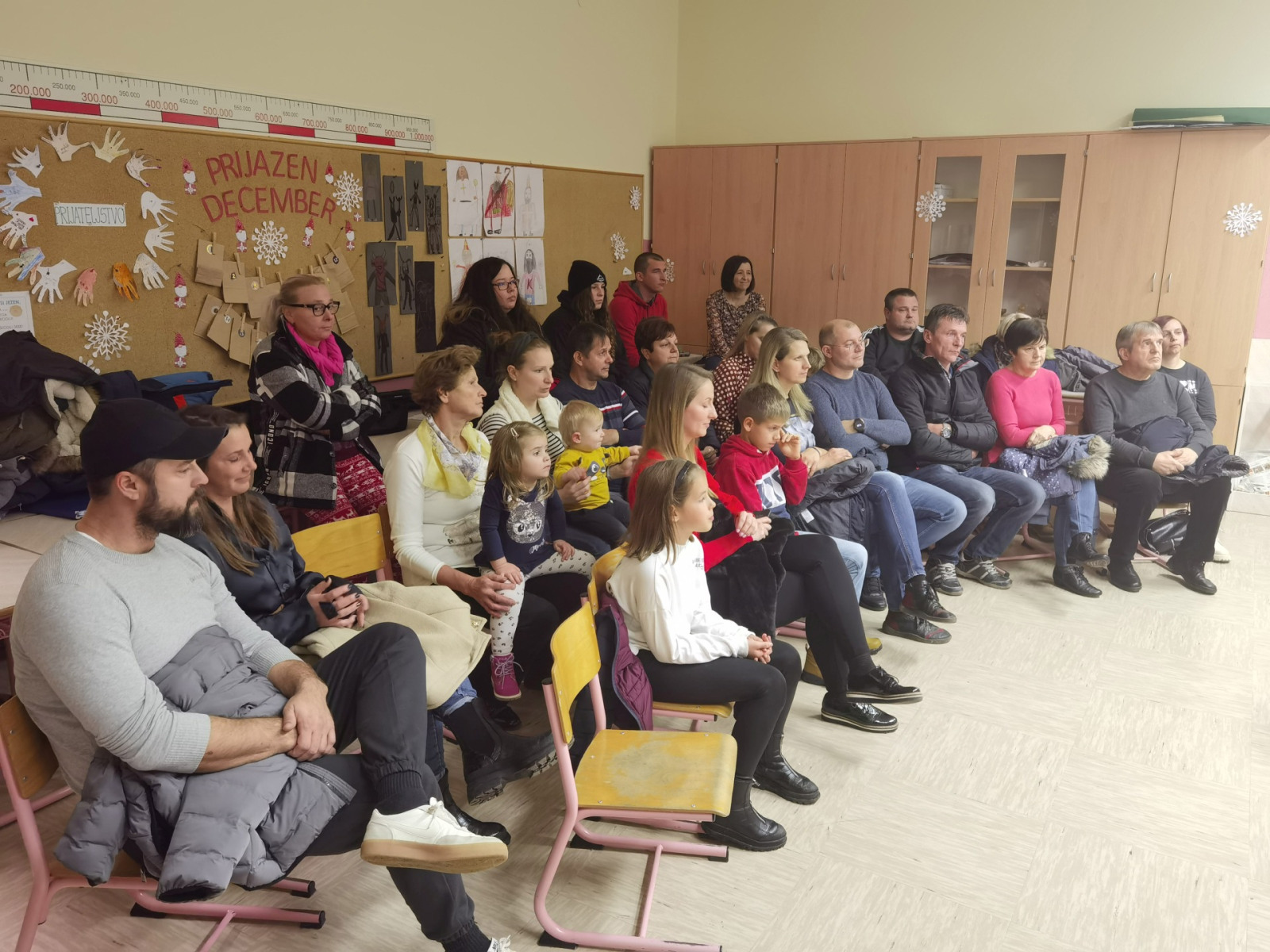 2022_12_15_Bozicna-produkcija-ucencev-kirtare-2023-013