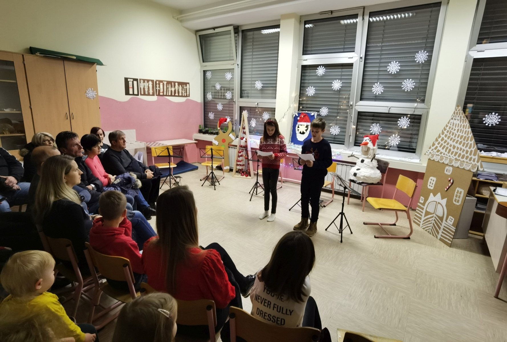 2022_12_15_Bozicna-produkcija-ucencev-kirtare-2023-015